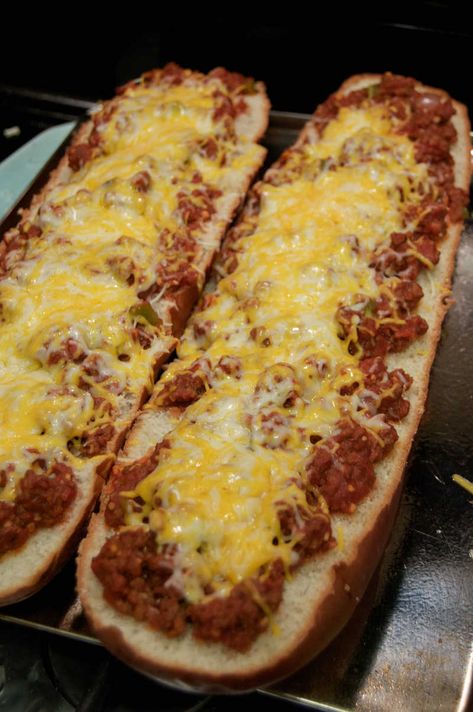 Sloppy Joe Recipes, Bread Meals, Homemade Sandwiches, Yummy Food Recipes, Best Sandwich Recipes, French Bread Recipe, French Bread Pizza, Turkey Pot, Turkey Pot Pie