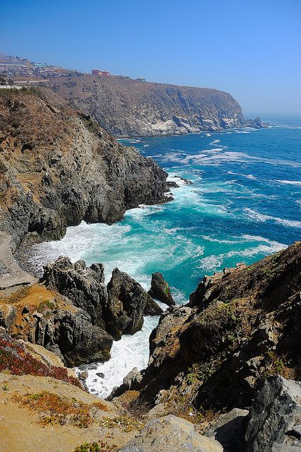 Valparaiso, Chile (by Capiotti) Travel Chile, Chile Travel, Travel South, Oh The Places Youll Go, Pretty Places, Latin America, Places Around The World, Central America, Perfect Day