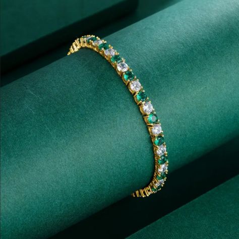 Brand New Men's Diamond & Emerald Gemstone Tennis Bracelet 14k Gold Plated Sterling Silver 2ct Natural Green Emerald Gemstones Genuine 2ct Lab Created Radiant Cut Diamonds 7" Size 4mm Width Retail Price $500 Buy With Confidence From A Trusted Seller With A 99%+ Feedback Rating! A0950 (Id-1292) Emerald Bracelet, Diamond Tennis Bracelet, Radiant Cut Diamond, Mens Accessories Jewelry, Tennis Bracelet Diamond, Radiant Cut, Emerald Gemstone, Green Emerald, Tennis Bracelet