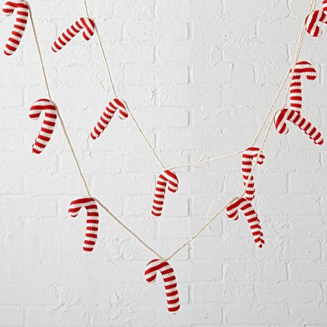 Candy Cane Garland, Diy Candy Cane, Diy Garlands, Christmas Tree Decorating Ideas, Tree Decorating Ideas, Vintage Tree Toppers, Holiday Garland, Christmas Tree Decorating, Colonial Christmas