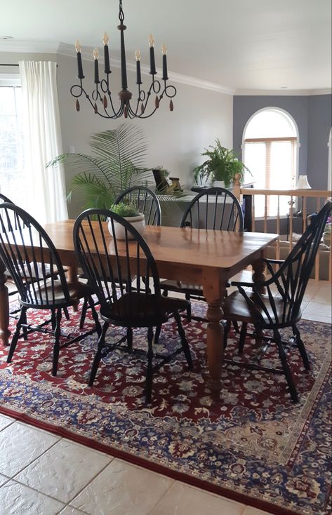 Carpet Under Dining Table, Rug Under Dining Table, Dinning Room Furniture, Handmade Dining Table, Dark Dining Room, Traditional Dining Tables, Round Dining Room Table, Windsor Chairs, Clean Your Room