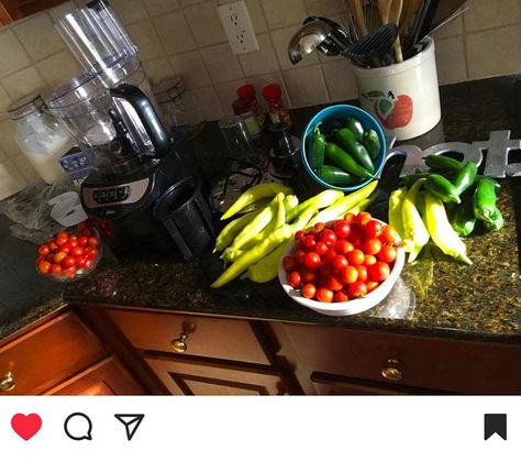 Uncle Bobby's Garden Fresh Banana Pepper Salsa Banana Pepper Salsa, Garden Fresh Salsa, Salsa Garden, Fresh Salsa Recipe, Pepper Salsa, Banana Peppers, Fresh Salsa, Stuffed Banana Peppers, Salsa Recipe