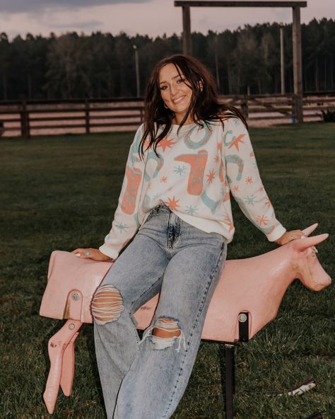 Get ready to wrangle up some compliments with our Cowgirl Couture Sweater! 😉🫶 This top is paired with our Aubree Ultra High Rise Wide Leg Jeans! White Tall Boots Outfit, White Tall Boots, Tall Boots Outfit, Men Workwear, Cowgirl Couture, Twisted X Boots, High Rise Wide Leg Jeans, Unique Top, Shoes Booties