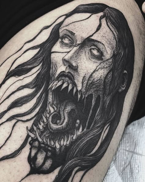 Scary Tattoo Designs, Gotik Tattoo, Feminine Skull Tattoos, Shadow Tattoo, Feminine Tattoo Sleeves, Scary Tattoos, Creepy Tattoos, Tattoos Geometric, Horror Tattoo