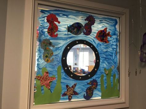 under the sea window | under the sea theme | classroom door and window decorations ... Ocean Commotion, Decoration Creche, Ocean Classroom, Under The Sea Decorations, Classroom Window, Ocean Theme Classroom, Sea Decor, Sea Crafts, Under The Sea Theme