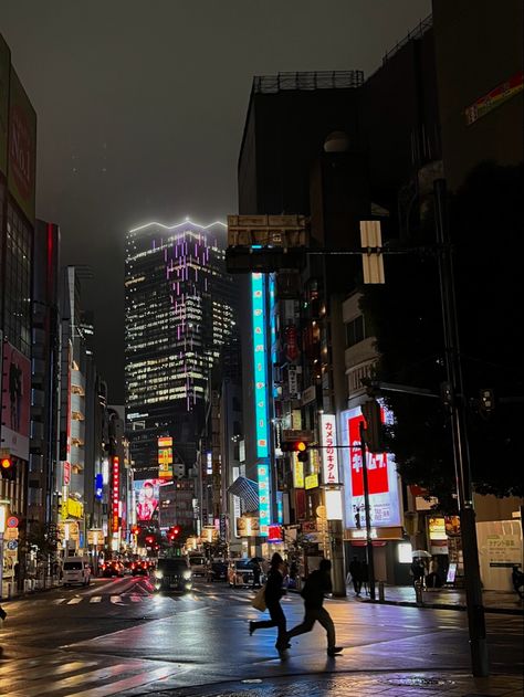 Osaka Japan Aesthetic Night, Late Night Tokyo Aesthetic, Asian City Aesthetic Night, Japan Night Life Aesthetic, Wallpaper City Night Tokyo, Japan Aesthetic Places, Shibuya Night Aesthetic, Japan Aesthetic Shibuya, Shibuya At Night