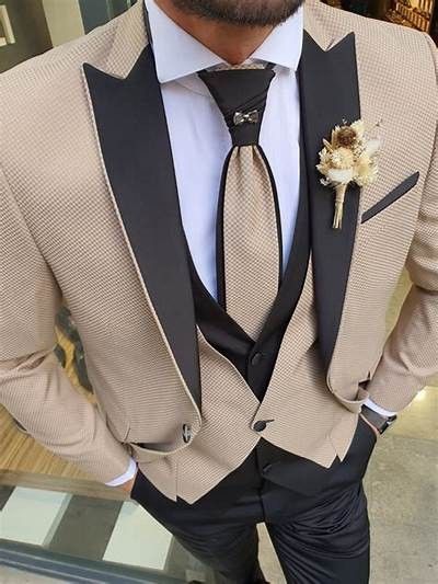 Groomsmen Attire Gold, Gold Groomsmen Suits, Gold Groomsmen Attire, Grooms Tux, Tux Colors, Slim Fit Groom Suit, Groomsmen Colours, Wedding Suits Men Black, Peak Lapel Tuxedo