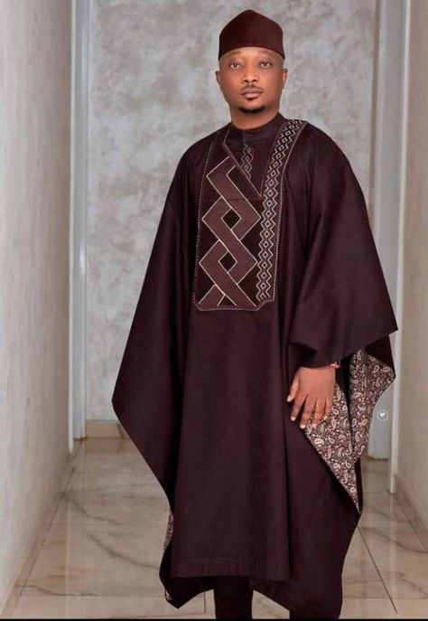 Agbada Designs For Men, Agbada Outfit, Agbada Design, Suit Prom, Costume Africain, African Wear Styles For Men, Latest African Men Fashion, African Clothing For Men, African Shirts