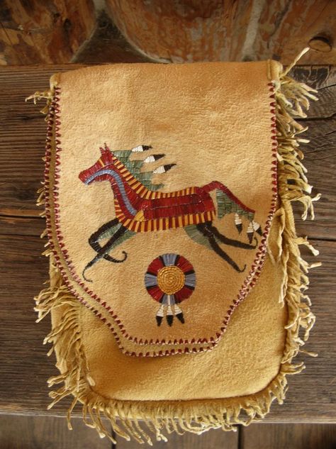 Horse Medicine, Native American Medicine Bag, Quill Work, Leather Medicine Bag, Medicine Bags, Tas Mini, Beaded Pouch, Native Beading Patterns, Quilled Creations