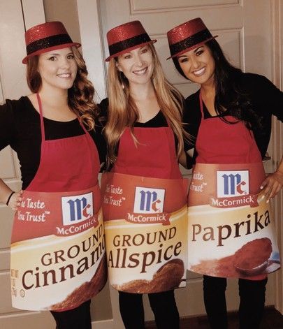 100+ Easy AF Group Halloween Costumes for your Groupie - Hike n Dip Spice Girls Costumes, Girl Group Halloween Costumes, Diy Group Halloween Costumes, Powerpuff Girls Costume, Harry Potter Halloween Costumes, Hippie Costume Halloween, Fruit Costumes, Character Halloween Costumes, Hippie Halloween