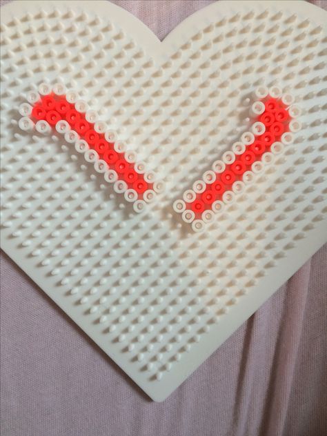 I❤️hockey  26 witte12neon roze Sabres Hockey, Fusion Beads, Hama Bead, Hockey Sticks, Melty Beads, Hockey Stick, Field Hockey, Hama Beads, Perler Beads