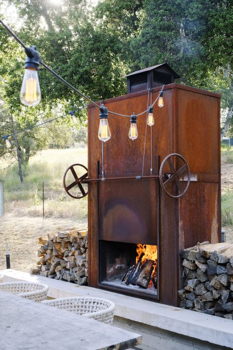 Corten Steel Fireplace, Small Prefab Homes, Outdoor Fireplace Plans, Steel Fireplace, Iron Fire Pit, Prefab Home, Fireplace Doors, Fireplace Garden, Water Tanks