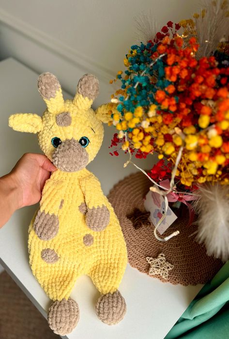 Crocheted Giraffe, Tropical Nursery, Animal Safari, Cuddle Blanket, Plush Yarn, Giraffe Baby, Baby Lovey, Safari Baby, Safari Baby Shower