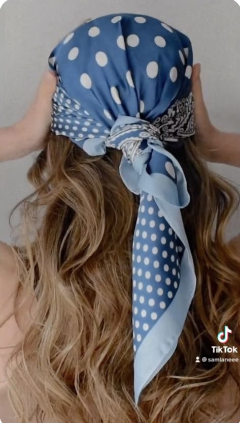 No more dryshampoo to save the day! Use a bandana instead :) Tying A Bandana In Your Hair, Tie Bandana In Hair, Bandanas Hairstyles, How To Tie Bandana, Beach Wave Hair, Bandanas, Bandana Hairstyles, Save The Day, Beach Waves