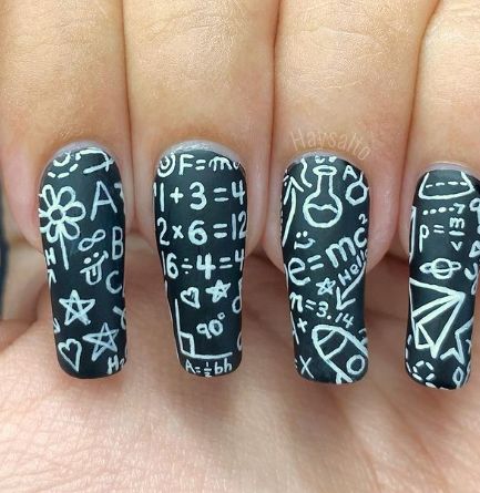 A matte black polish creates the perfect "chalkboard" base for these math-themed nails. If only algebra was as fun as this manicure! Early Fall Nails, Themed Nail Art, Nails Colorful, Themed Nails, Back To School Nails, School Nails, E Mc2, Nails Fall, Fall Nail Colors