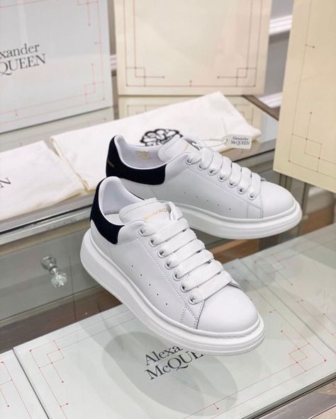 Platform Trainers, Balenciaga Speed Trainer, Alexander Mcqueen Sneakers, Mcqueen Sneakers, White Nike Shoes, Pretty Shoes Sneakers, Spring Sneakers, Girly Shoes, Beige Shoes