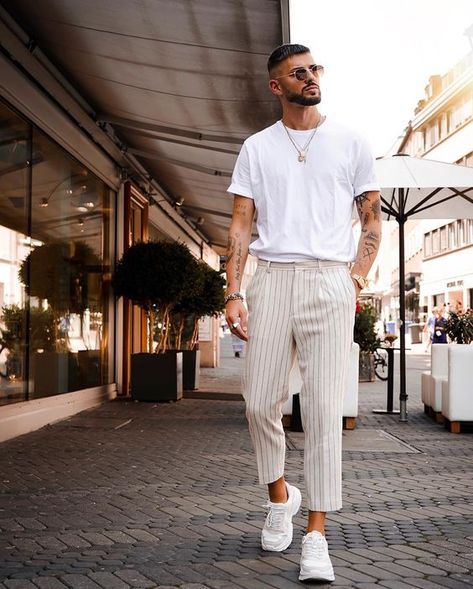 Mens Summer Outfits, Mens Casual Outfits Summer, Stylish Men Casual, Trendy Mens Fashion, Mens Outfit Inspiration, Mens Fashion Streetwear, Mens Fashion Casual Outfits, Cool Outfits For Men, Stylish Mens Outfits