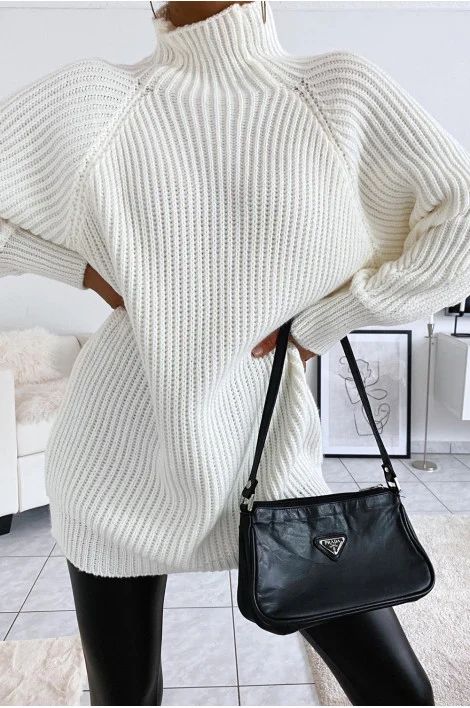 Everyday Outfits Fall, White Jeans Outfit, Woolen Sweaters, Fashion Sweaters, Casual Outfit Inspiration, Sweaters Online, Edgy Outfits, Womens Casual Outfits, Fall Winter Outfits