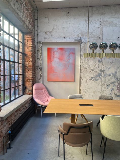 #aesthetic #ideas #coworking Co Working Space, Ideas Casa, Aesthetic Ideas, Coworking Space, Corporate Office, Project Management, Art Direction, Work Space, Madrid