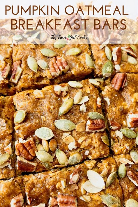 Healthy Pumpkin Breakfast Bars, Fall Breakfast Casserole, Pumpkin Breakfast Casserole, Clean Muffins, Healthy Fall Breakfast Recipes, Homemade Breakfast Bars, Pumpkin Granola Bars, Healthy Pumpkin Bars, Oatmeal Crust