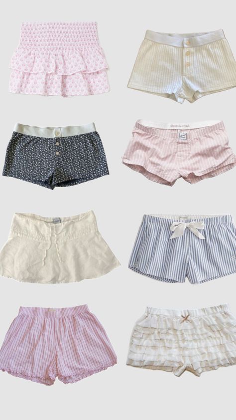 Ruffle Shorts Outfit, Shorts Aesthetic, Coquette Outfit, Brandy Melville Shorts, Outfit Inspo Casual, Casual Preppy Outfits, Cute Lazy Day Outfits, Cute Pants, Lazy Day Outfits