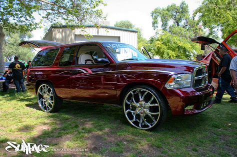 Mexican Dodge RamCharger. - Dakota Durango Forum Sporty Suv, Dodge Ramcharger, Dodge Dakota, Dodge Trucks, Dodge Ram 2500, America And Canada, Dodge Durango, Gmc Trucks, Custom Trucks