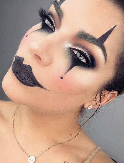 # Creative Beauty Outfit Carnaval, Maquillage Halloween Simple, Halloween Makeup Clown, Halloween Makeup Look, Halloweenský Makeup, Halloween Make-up Looks, Holloween Makeup, Ideal Makeup, Makeup Scary