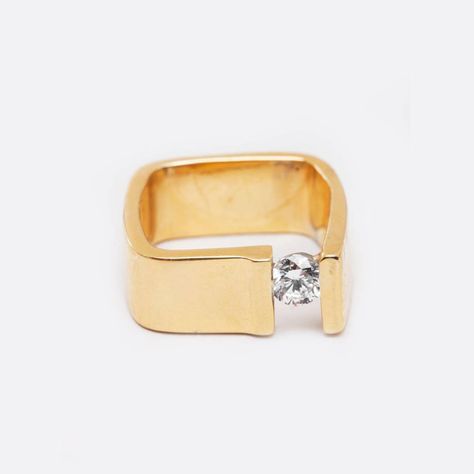 Nontraditional Engagement Rings, Unisex Rings, Engagement Ring Inspiration, Traditional Engagement Rings, Beautiful Diamond Rings, Modern Engagement Rings, Classic Engagement Rings, Platinum Engagement Rings, Square Rings