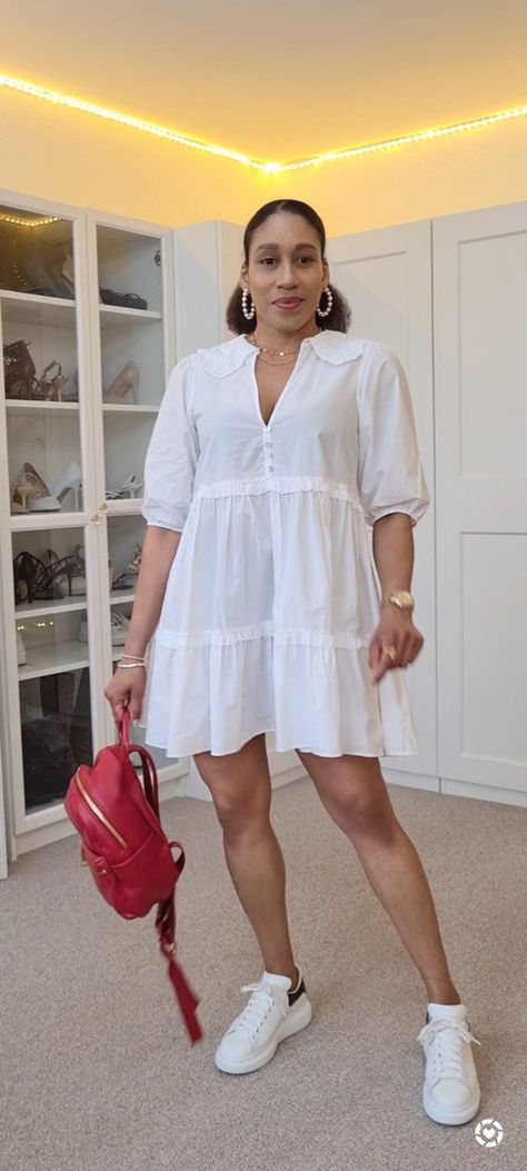 Dress And Sneakers Outfit Summer, Dresses With White Sneakers, Short White Summer Dress, White Dress Sneakers, Dress With White Sneakers, White Dress Outfit Summer, Short Jumpsuit Outfit, White Short Jumpsuit, Dress And Sneakers Outfit