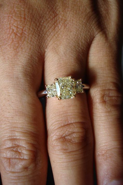 Light Yellow Diamond Ring | Three stone yellow diamond engagement ring Engagement Rings Yellow Stone, Yellow Stone Engagement Ring, Light Yellow Diamond Ring, Canary Diamond Engagement Ring, Engagement Rings Yellow, Beautiful Wedding Ring Sets, Light Yellow Diamond, Engagement Rings On Finger, Yellow Stone Rings