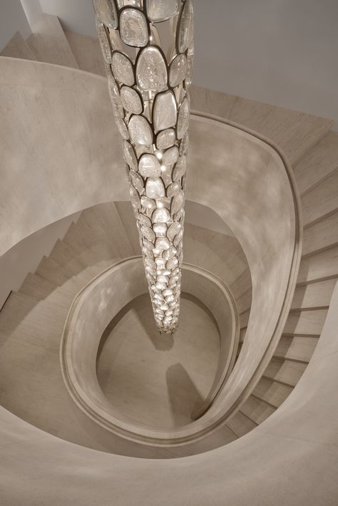 Staircase Lighting Ideas, Custom Light Fixtures, Refraction Of Light, Lighting Chandelier, Staircase Lighting, Modern Lighting Design, Bespoke Lighting, Restaurant Lighting, Cafe Lights