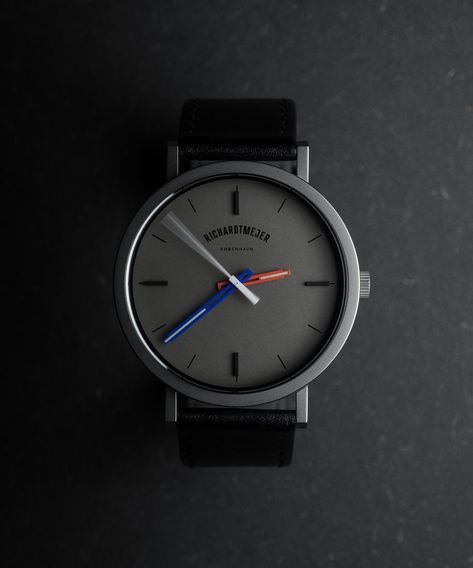 Richardt & Mejer Signature Watches | The Coolector Modern Watches With Stopwatch And Rectangular Dial, Minimalist Automatic Watches For Everyday, Luxury Minimalist Watch With Metal Dial, Minimalist Leather Analog Watch, Minimal Watch Design, Timex Weekender, Golden Watch, Minimal Watch, Mens Watches Leather