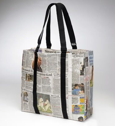 Newspaper Delivery BagsNewspaper Delivery Bags Newspaper Bags, Newspaper Gift, Recycled Paper Crafts, Diy Newspaper, Sew Bags, Recycled Magazines, Diy Gadgets, Delivery Bag, Ritter Sport