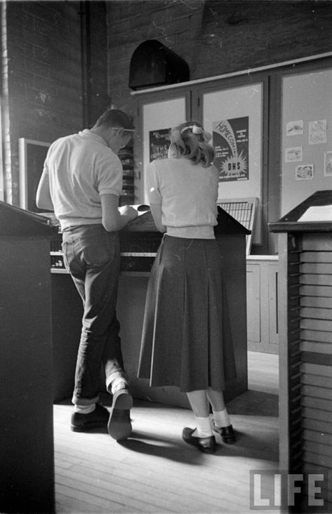 teenagers, bobbysoxer, ca. 50's. 50s Love Aesthetic, 50s Couple, 1950s Couple, Grease Aesthetic, 1950s Teenagers, 40s Aesthetic, 1950s Love, 50s Aesthetic, Old Fashioned Love