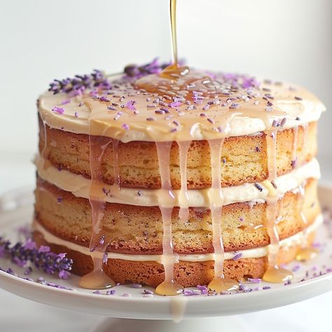 Photo lavender honey cake with lavenderi... | Premium Photo #Freepik #photo Lavender London Fog Cake, Honey Lavender Cake Recipe, Lavender Buttercream Cake, Lavender And Honey Wedding, Honey Lavender Cake, Lavender Honey Cake, Lavender Cake Recipe, Chai Cake, Honey Drizzle