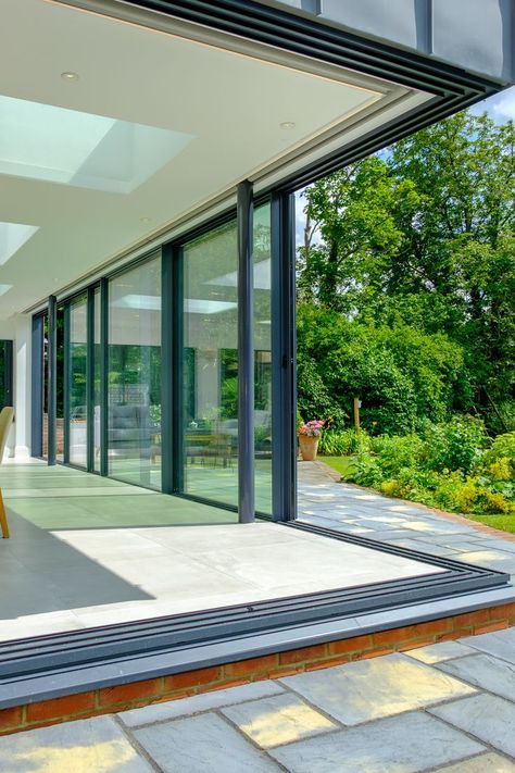 panoramah! sliding glass doors can be specified in an opening corner configuration, for a completely open aperture. Zero Corner Sliding Doors, Beach House Sliding Glass Doors, Corner Sliding Doors, Glass Homes, Nano Doors, Sliding Glass Door Window, Glass Pocket Doors, Minimal Windows, Glass Door Design