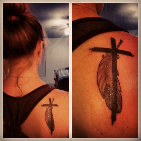 Cross and feather tattoo. Kinda matches my tattoo on my shoulder... Cross with angel wings.... One for Daddy, and one for Momma... Cross And Feather Tattoos For Women, Cross And Feather Tattoo, Cross Feather Tattoo, Cross With Angel Wings, Tattoo Feather, Wing Tattoo Men, Tattoo Cross, Cross Tattoos For Women, Remembrance Tattoos