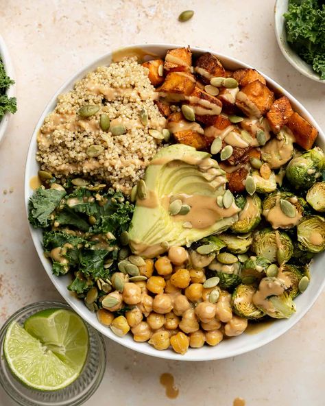 Wednesday Meals, Veg Tray, Chickpea Buddha Bowl, Chickpea Bowls, Inflammatory Meals, Sweet Potato Quinoa, Clean Dinner, Potato Chickpea, Vegetarian Bowls