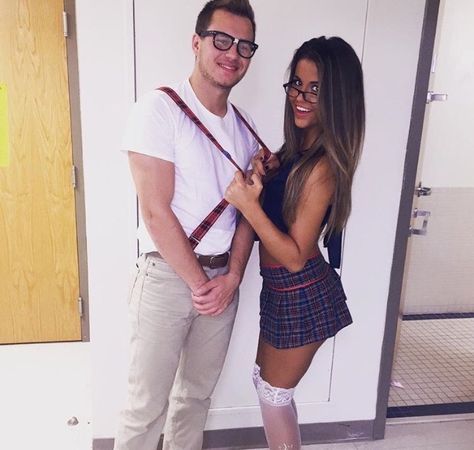 Hot Nerd Costume, Nerd Couple Costumes, Nerd Halloween Costumes, Nerd Costume, Cute Group Halloween Costumes, Halloween Coustumes, Couple Costume, Couples Halloween Outfits, Couple Costumes