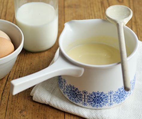 Try making Mary Berry’s foolproof, homemade custard, perfect for slathering on crumbles, pies and puddings How To Make Custard, Sweet Sauces, Holidays Recipes, Mary Berry Recipe, Apple Crumble Recipe, Custard Recipe, Homemade Custard, Berry Recipes, Sans Gluten Sans Lactose