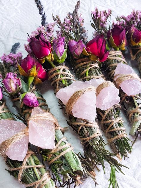 Rose Quartz Rosemary Sage Lavender Smudge stick | Etsy Lavender Smudge, Rosemary Sage, Herbal Magic, Smudge Sticks, Quartz Rose, Types Of Flowers, Rose Buds, Grapevine Wreath, Fresh Flowers