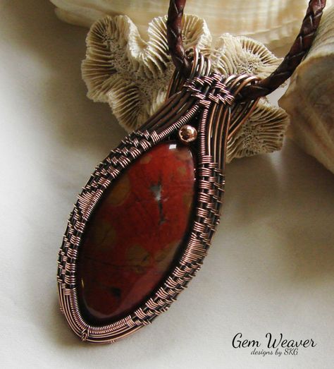 Wire Wrapped Square Stone Pendants, Wire Weaving Techniques, Blue Nile Jewelry, Wire Wrapped Stone Jewelry, Chainmail Jewelry, Copper Jewellery, Wire Wrapped Jewelry Tutorials, Ruby Fuchsite, Weaving Tutorial