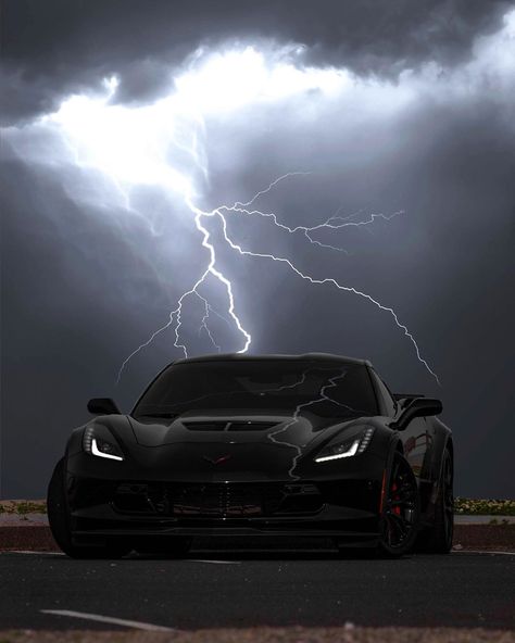 Black Corvette Aesthetic, Corvette C7 Z06 Wallpaper, Cars Black, Black Sports Car, Fast Car, Corvette C7 Wallpaper, Corvette C8 Wallpaper, Black Corvette C8, American Cars