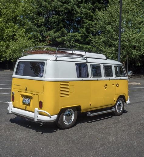 Yellow Volkswagen Bus, Volkswagen Bus Camper, Vintage Vw Camper, Vintage Volkswagen Bus, 60s Volkswagen Van, 1971 Vw Bus, 1967 Volkswagen Bus, Volkswagen Bus Beach, Classic Volkswagen