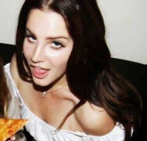 Lana Del Rey, A Woman, Pizza, Pizzas