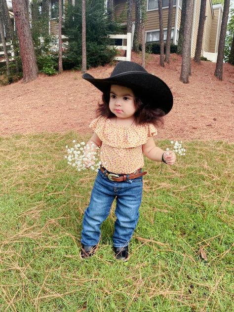 Toddler Cowgirl Boots Outfit, Baby Cowgirl Outfit, Western Toddler Girl Outfit, Toddler Western Outfit Girl, Toddler Cowgirl Outfit, Baby Cowgirl Outfits, Mexican Baby Girl, Rodeo Baby Shower, Toddler Cowgirl