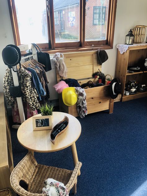 Preschool Dress Up Area, Reggio Emilia Dramatic Play Area, Dressing Up Area Eyfs, Home Corner Ideas Early Years Role Play, Home Corner Ideas Early Years, Dramatic Play Centers Preschool, Baby Room Ideas Early Years, Dress Up Corner, Dress Up Area