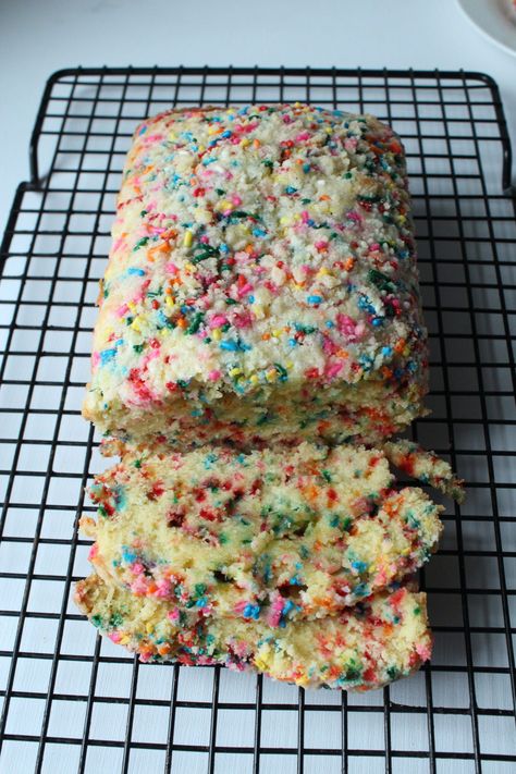 Birthday Cake Bread, Birthday Cake Flavored Snacks, Confetti Bread, Birthday Cake Flavors, Cake Bread, Confetti Cake, Mini Cakes Birthday, Confetti Birthday, Bread Ingredients