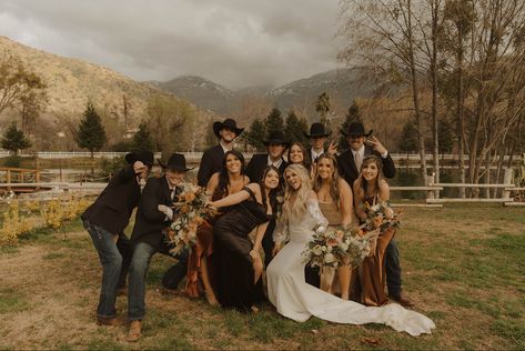 western wedding Western Bridal Party Photos, Western Wedding Color Palette, Brown Country Wedding, Western Wedding Photography, Black And White Western Wedding, Western Bridesmaid Proposal, Black Western Wedding, Wedding Memorial Ideas Dad, Western Wedding Bridesmaids