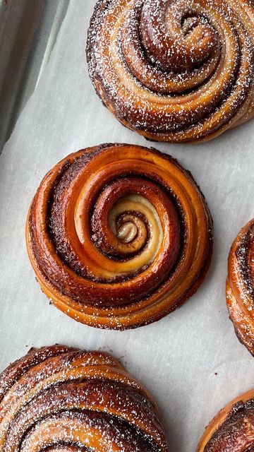 Rachel•Sweet Kitchen Cravings on Instagram: "Let’s make Nutella Brioche Buns✨ Soft, buttery brioche dough is layered with creamy chocolate hazelnut spread to create these mesmerizing and mouth-watering swirls. Finished with a shiny, sweet raspberry simple syrup glaze and a dusting of powdered sugar. This one took me several rounds of testing to get just right and I’d say the finished result was well worth it 😅 ✨Grab the recipe for Nutella Brioche Buns on my website https://www.sweetkitchencrav Cheesecake Brioche Buns, Raspberry Simple Syrup, Nutella Brioche, Brioche Donuts, Chocolate Brioche, Brioche Dough, Sweet Kitchen, Cookie Brownie Bars, Chocolate Hazelnut Spread